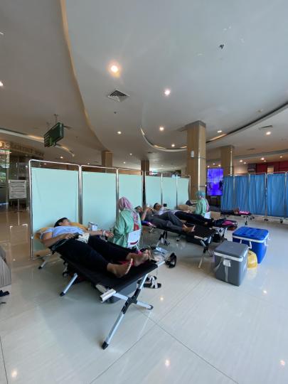 “Persada Hospital Gelar Donor Darah di Hari PMI ke-80: Tebarkan Kebaikan, Selamatkan Kehidupan”