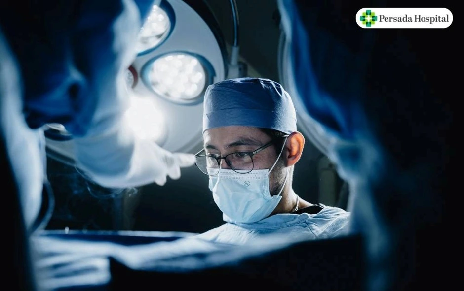 operasi-bedah-saraf-minimal-invasif---microscope-surgery