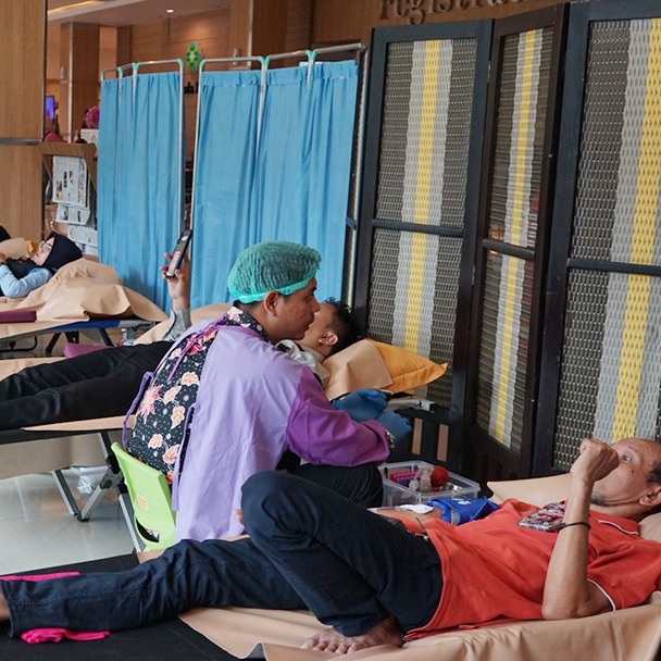 Corporate Social Responsibility Donor Darah Peringatan Hari Kesehatan Nasional