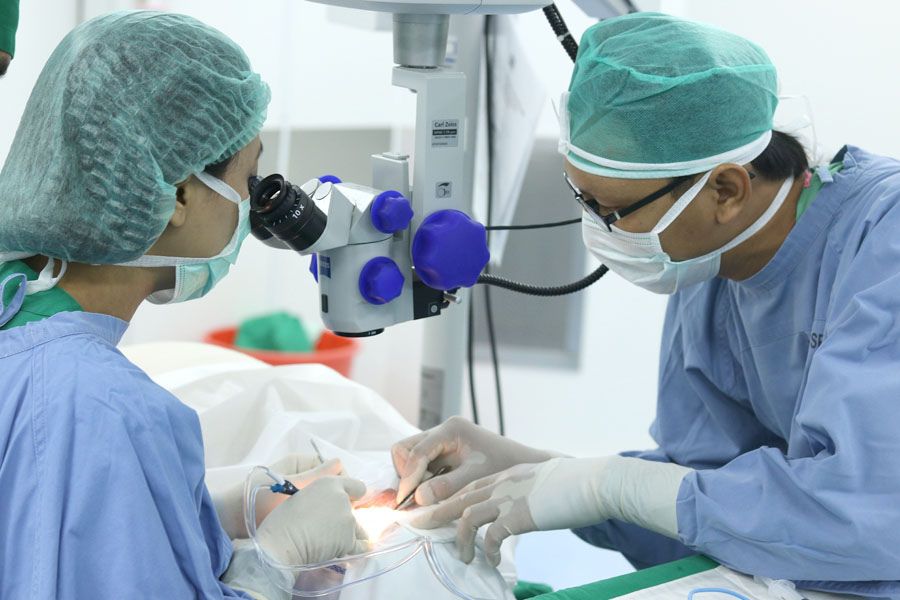 Operasi Katarak Fakoemulsifikasi, Kenali Tujuan dan Manfaatnya!