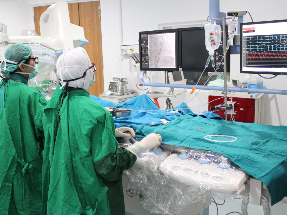 Kateterisasi Jantung dan Angiografi (Cathlab)